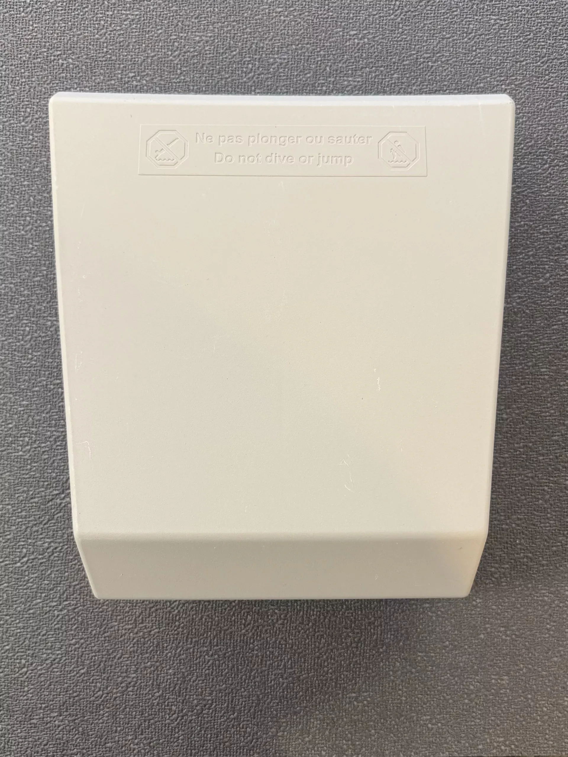 AQUALEADER QUANTUM / HARMONY TOP CAP LEDGE COVER