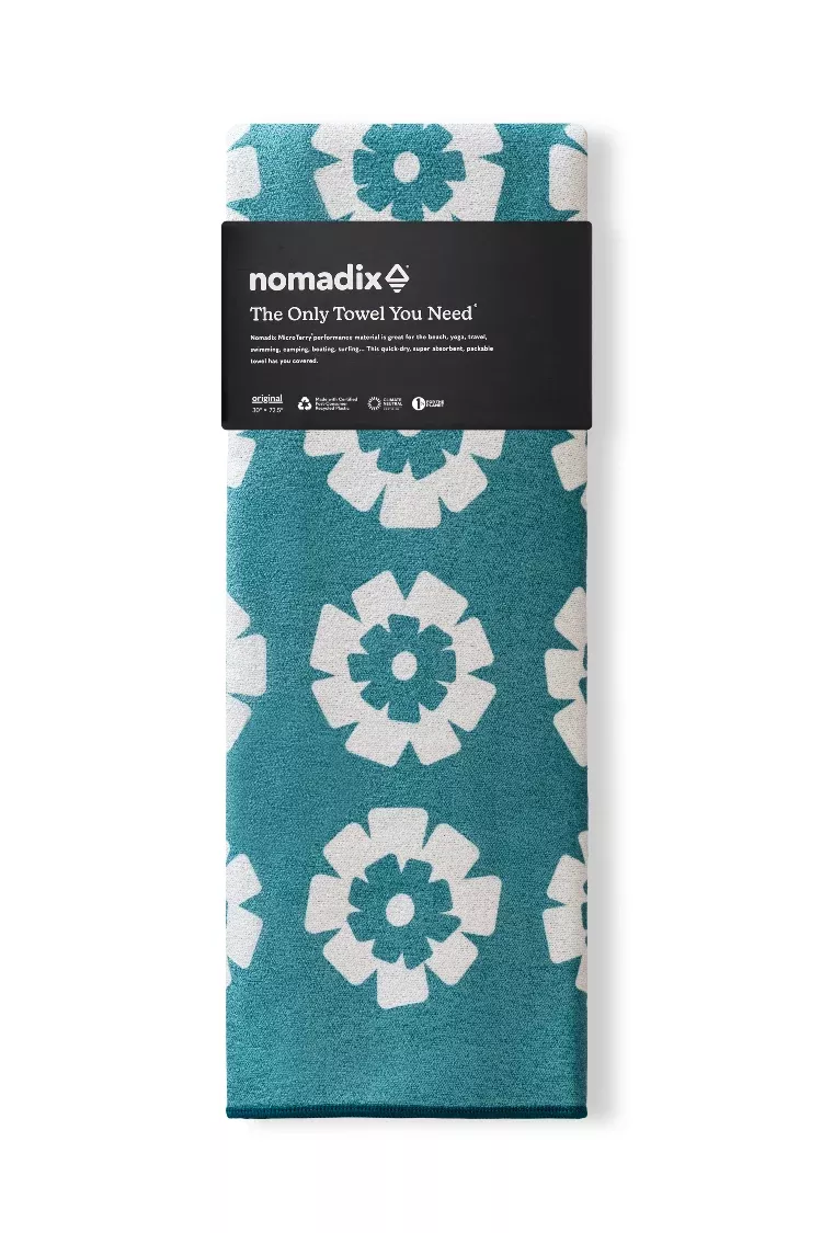 Nomadix Original Towel: Fresh Flowers Teal Ocean