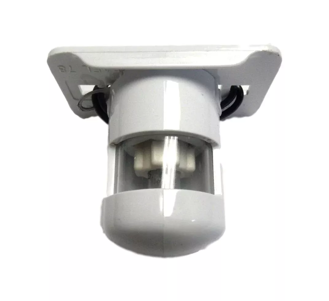 Yankee 12 Volt Conforms to FMVSS 108 License Light 2B334 2-B-334